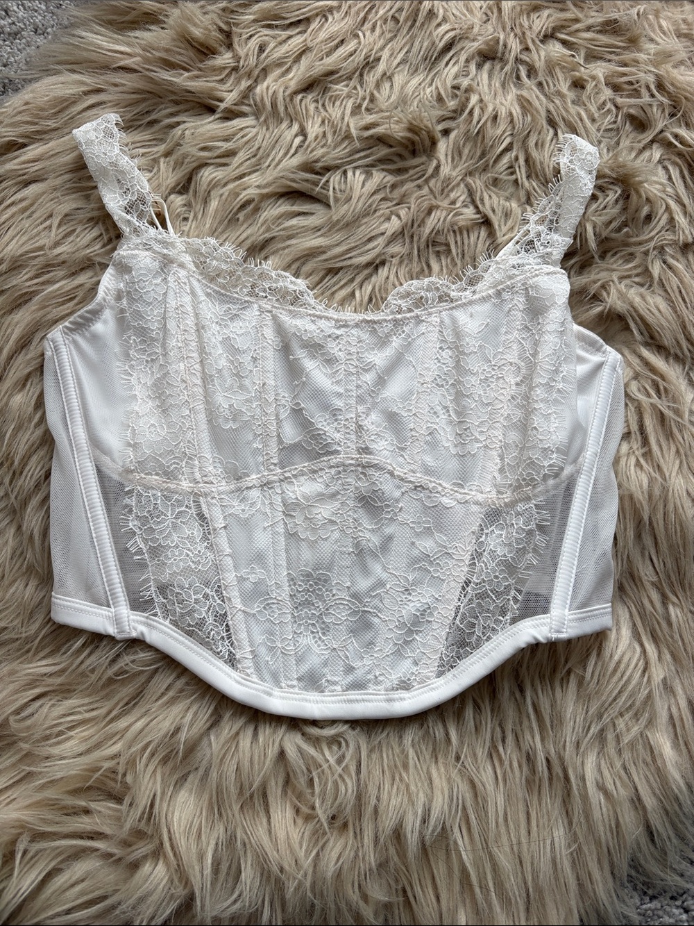 Elegant New With Tags Victoria’s Secret Lace Longline Bustier in Ivory